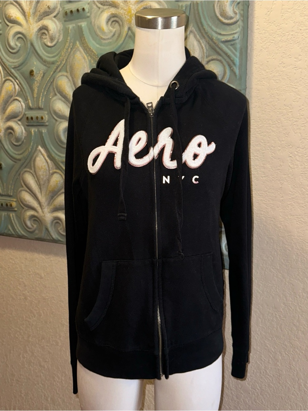 Aeropostale Women M Black Aero NYC Logo Full Zip Up Hoodie Sweatshirt Y2K
